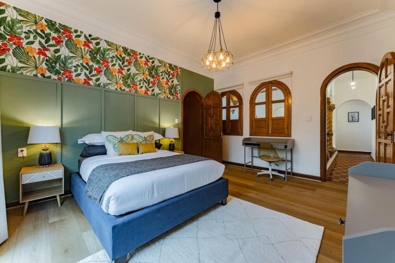 Perfect For Groups Spacious House With Essentials And Convenient Features Hébergement de vacances